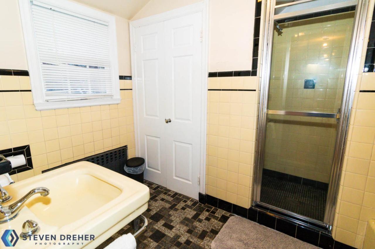 Town Plot Waterbury Apartment Ngoại thất bức ảnh